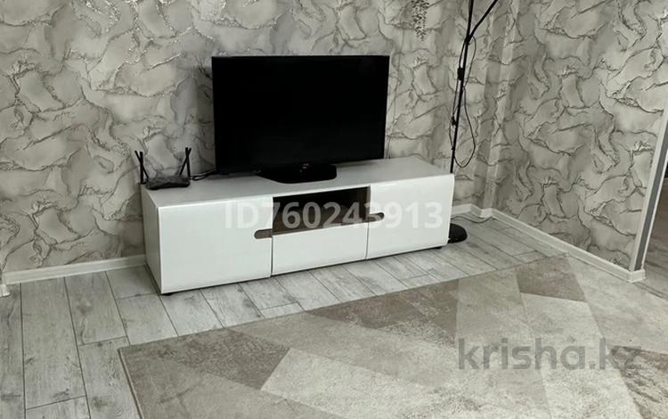 2-бөлмелі пәтер · 54 м² · 1/5 қабат, Назарбаева 25/1, бағасы: 3 500 〒 в Усть-Каменогорске — фото 9