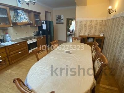 5-комнатная квартира · 172 м² · 2/3 этаж, Байсеитова 14 за 53 млн 〒 в Темиртау