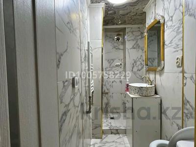 2-комнатная квартира · 74 м² · 2/5 этаж, Абая 151 за 2 000 ₸ в Таразе
