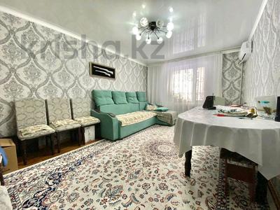4-комнатная квартира, 92 м², 1/5 этаж, жулдыз за 25.5 млн 〒 в Талдыкоргане, мкр военный городок Жулдыз