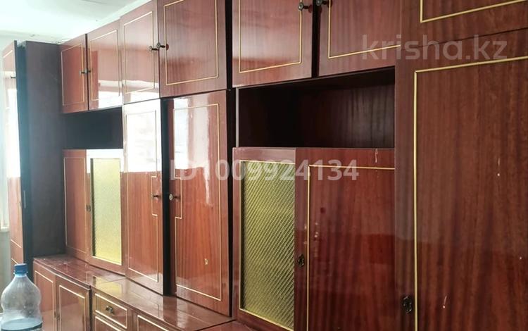 2-комнатная квартира · 43.5 м² · 1/5 этаж, Камзина за 9.8 млн ₸ в Аксу — фото 2