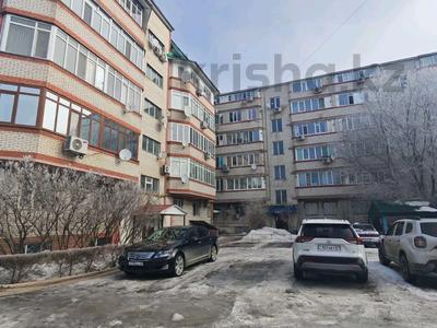 3-бөлмелі пәтер · 83 м² · 6/6 қабат, мкр Женис 21, бағасы: 150 000 ₸ в Уральске