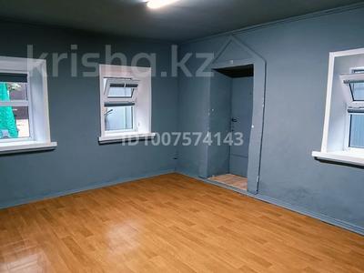 Отдельный дом · 1 комната · 40 м², Джангалинская за 120 000 〒 в Уральске