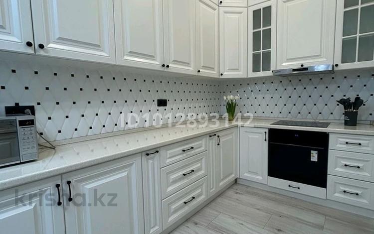 3-бөлмелі пәтер · 93 м² · 2 қабат, Анет баба 3, бағасы: 35 000 ₸ в Астане, Нура р-н — фото 2