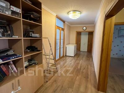 5-комнатная квартира, 124 м², 4/5 этаж, Торайгырова 93/1 за 40 млн 〒 в Павлодаре
