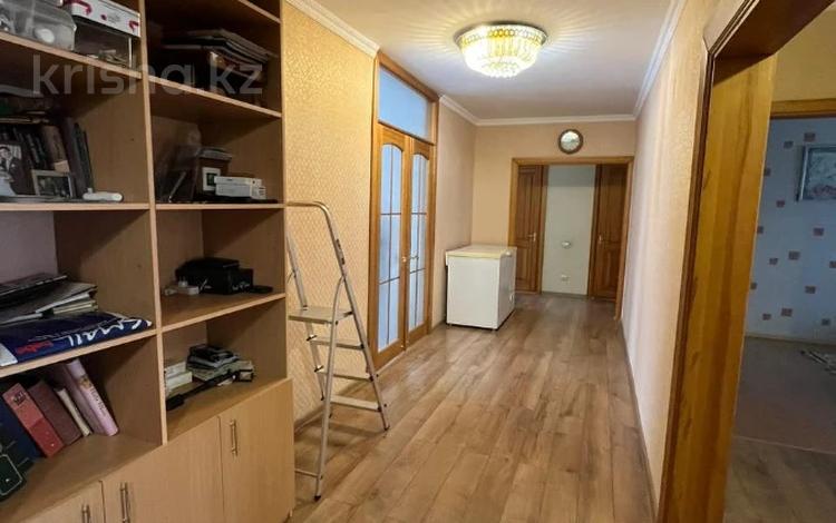 5-комнатная квартира, 124 м², 4/5 этаж, Торайгырова 93/1 за 40 млн 〒 в Павлодаре — фото 2