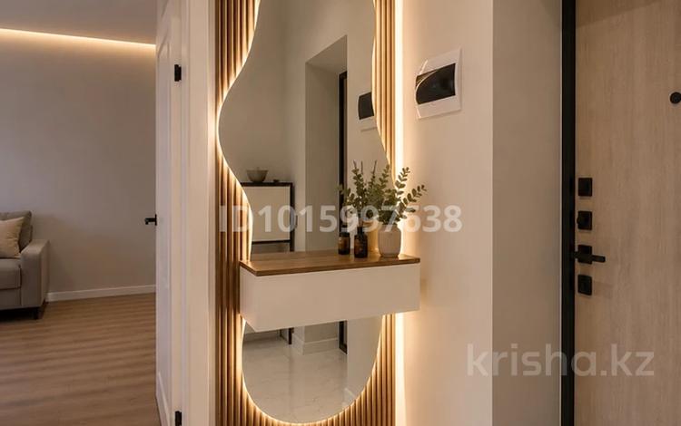 1-комнатная квартира · 60 м² · 1/3 этаж, мкр Старый Аэропорт, Бисен жумагалиева за 160 000 ₸ в Уральске — фото 2