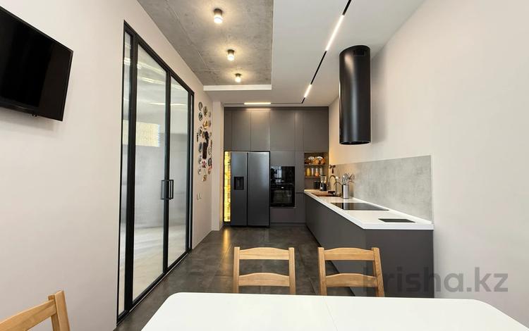4-комнатная квартира · 137 м² · 13/17 этаж, Туран 44Б за 112 млн ₸ в Астане, Есильский р-н — фото 12