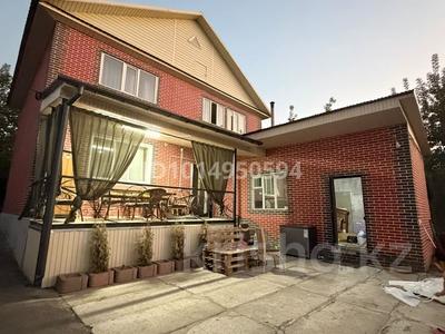 Отдельный дом · 4 комнаты · 180 м² · 8 сот., Шакаримова 47 — Бак за 47 млн ₸ в Туздыбастау (Калинино)