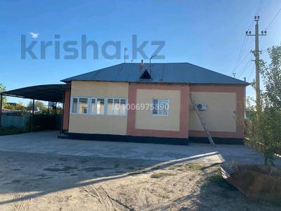 Отдельный дом · 2 комнаты · 70.8 м² · 10 сот., Ж. Махамбетов ауылы, Б.Жөкенов, 38 а — Арка тұсы за 17.5 млн 〒 в 