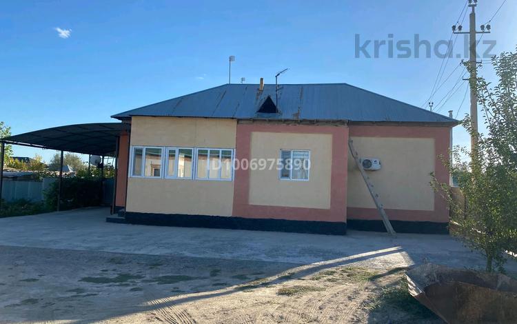 Отдельный дом · 2 комнаты · 70.8 м² · 10 сот., Ж. Махамбетов ауылы, Б.Жөкенов, 38 а — Арка тұсы за 17.5 млн ₸ в  — фото 2