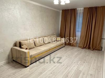 2-комнатная квартира · 45 м² · 4/4 этаж, мкр №6 — Абая Саина за 300 000 ₸ в Алматы, Ауэзовский р-н