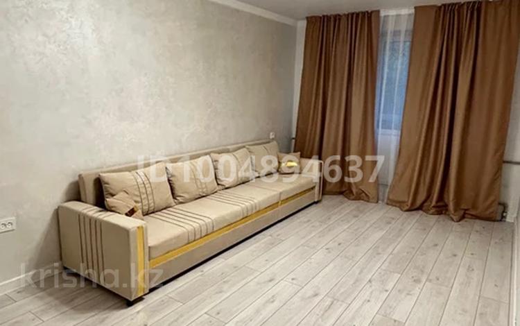 2-комнатная квартира · 45 м² · 4/4 этаж, мкр №6 — Абая Саина за 300 000 ₸ в Алматы, Ауэзовский р-н — фото 2