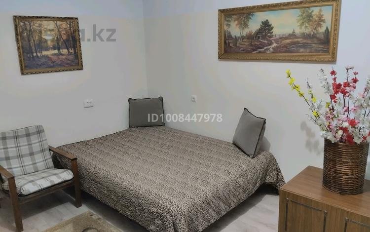 1-бөлмелі пәтер · 30 м², мкр Аксай-1А 7, бағасы: 9 000 ₸ в Алматы, Ауэзовский р-н — фото 8