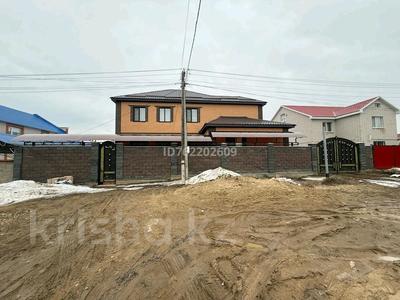 Продажа домов и дачи в Актюбинской обл.: Отдельный дом · 10 комнат · 360 м² · 10 сот., Асар 61 — Спорт комплекс Арлан за 80 млн 〒 Отдельный дом · 10 комнат · 360 м² · 10 сот., Асар 61 — Спорт комплекс Арлан за 80 млн 〒 в Актобе, жилой массив Заречный-3