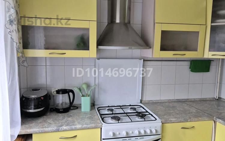 3-комнатная квартира · 75 м² · 2/5 этаж, Кабанбай батыра 96/135 за 600 000 ₸ в Алматы, Медеуский р-н — фото 2