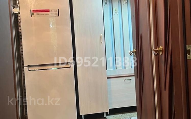 2-комнатная квартира · 47 м² · 2/5 этаж, Майкудук, 13й микрорайон 19 — Школа 54 за 12 млн 〒 в Караганде, Алихана Бокейханова р-н — фото 2