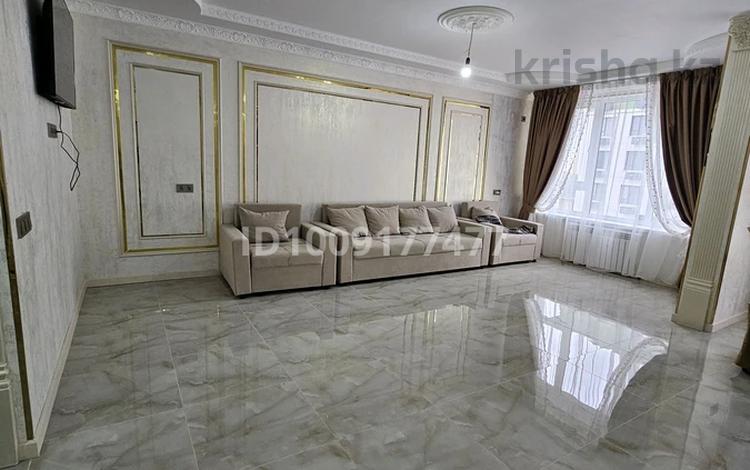 3-комнатная квартира · 90.1 м² · 3/7 этаж, Райымбек батыр 169б 19А за 350 000 ₸ в  — фото 2