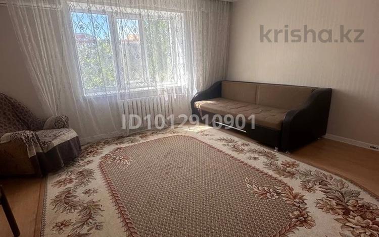 1-комнатная квартира · 47 м² · 3/6 этаж, мкр Болашак, Бокенбай Батыра за 140 000 ₸ в Актобе — фото 2