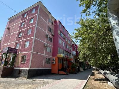 Продажа квартир в Кызылординской обл.: 2-комнатная квартира · 45 м² · 5/5 этаж, ул Бөкеихан 64 за 8 млн 〒 2-комнатная квартира · 45 м² · 5/5 этаж, ул Бөкеихан 64 за 8 млн 〒 в