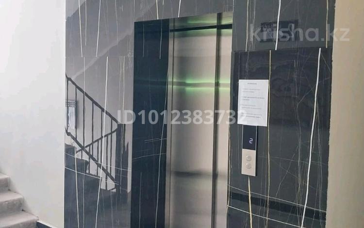 1-комнатная квартира · 35 м² · 4/10 этаж, ул. Чингиза Айтматова 59 за 22 млн ₸ в Астане, Нура р-н — фото 2
