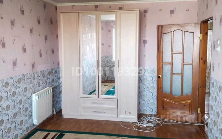 3-комнатная квартира · 61 м² · 5/5 этаж, мкр 5, Есет батыра — Есет батыра угол абая за 15 млн ₸ в Актобе — фото 2