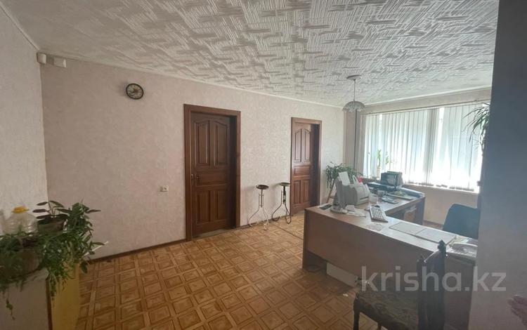 4-комнатная квартира, 57.5 м², 1/5 этаж, Ауэзова 40 за 25.5 млн 〒 в Экибастузе — фото 6