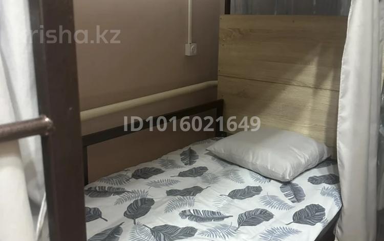 3 комнаты · 60 м² · 1/1 этаж, мкр Тастак-1, Отеген батыр 18 за 2 500 ₸ в Алматы, Ауэзовский р-н — фото 2