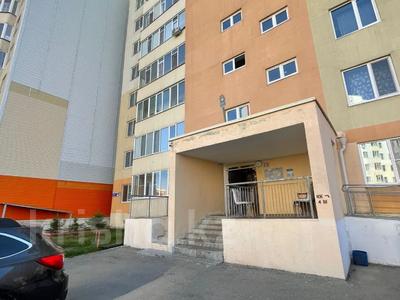 2-бөлмелі пәтер · 58 м² · 6/9 қабат, Казыбек би 48, бағасы: 23.5 млн ₸ в Усть-Каменогорске