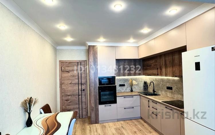 2-комнатная квартира · 51 м² · 3/5 этаж, Халиуллина 172 172 за 310 000 ₸ в Алматы, Медеуский р-н — фото 2