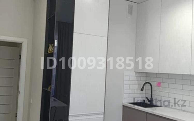 2-бөлмелі пәтер · 72 м² · 2/10 қабат, Абулхаирхана 147, бағасы: 36 млн ₸ в Уральске — фото 2