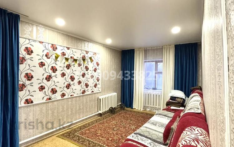 Отдельный дом · 3 комнаты · 75.5 м² · 8 сот., Сиреневая 4 за 15 млн 〒 в Усть-Каменогорске — фото 2