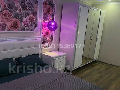 2-комнатная квартира · 67 м² · 3/9 этаж, мкр Юго-Восток шахтёров 23 за 18 000 ₸ в Караганде, Казыбек би р-н