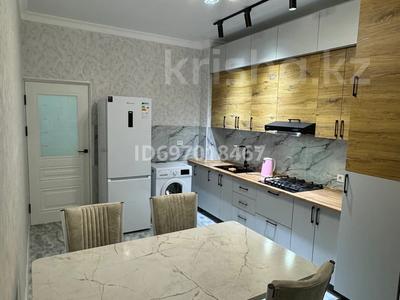 2-комнатная квартира, 60 м², 4/9 этаж помесячно, Байдибек би за 230 000 〒 в Шымкенте, Каратауский р-н