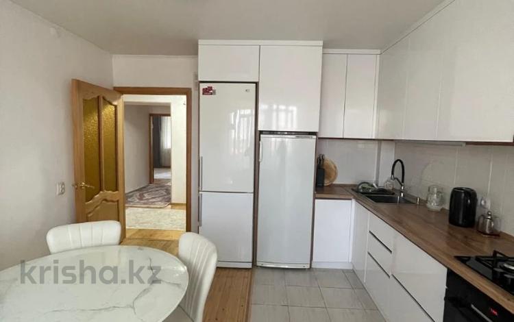 2-комнатная квартира · 80 м² · 5/6 этаж, валиханова за 35.7 млн ₸ в Петропавловске — фото 9