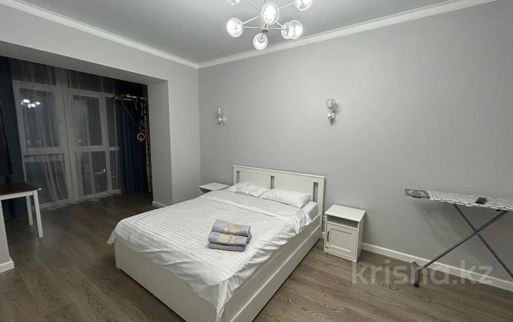 2-бөлмелі пәтер · 60 м² · 9/9 қабат, Алия Молдагулова 66/1, бағасы: 15 000 ₸ в Актобе — фото 2