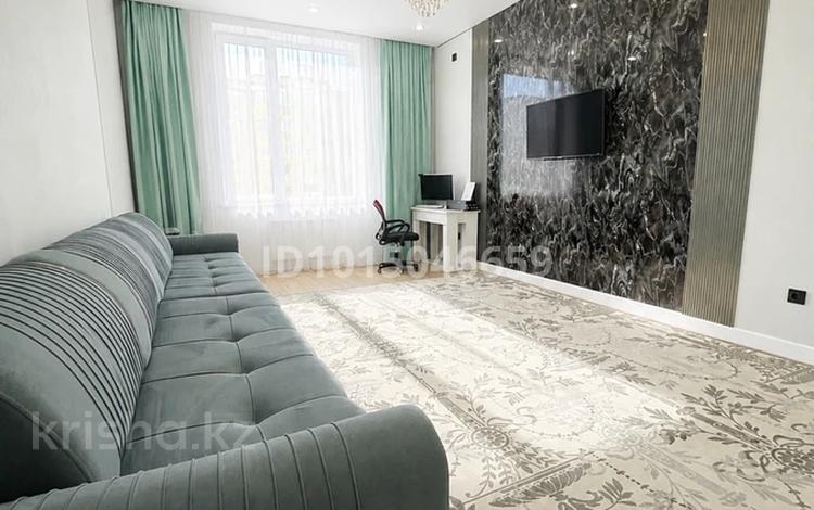 2-бөлмелі пәтер · 74 м² · 8/17 қабат, Туран 50/3, 50/4, 50/5, бағасы: 52 млн ₸ в Астане, Есильский р-н — фото 2