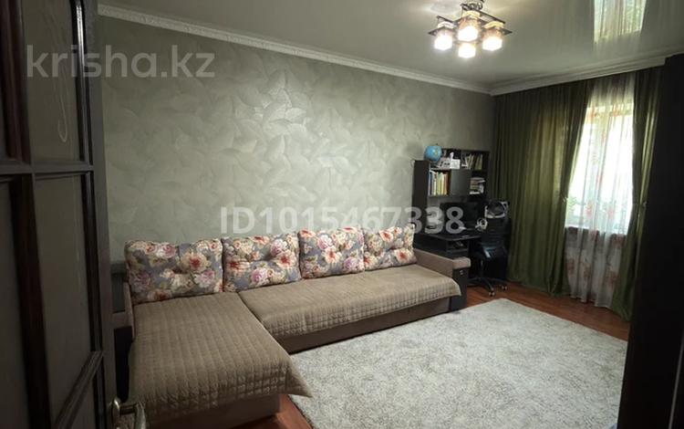 3-комнатная квартира · 65 м² · 5/5 этаж, мкр Жулдыз-1 15 за 36 млн ₸ в Алматы, Турксибский р-н — фото 2