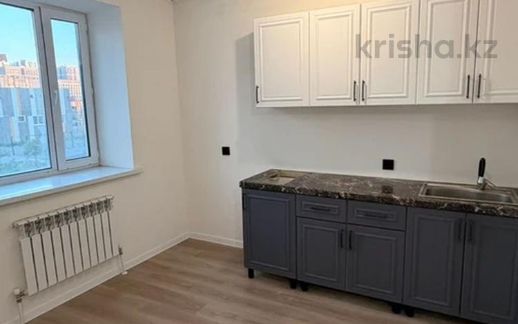 1-комнатная квартира · 40 м² · 2/10 этаж, Роза Багланова 1 за 23.5 млн ₸ в Астане, Нура р-н — фото 2