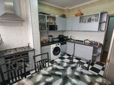 Продажа квартир в Алматы: 4-комнатная квартира · 93 м² · 9/9 этаж, мкр Аксай-2 — Толе би-Саина за 56 млн 〒 4-комнатная квартира · 93 м² · 9/9 этаж, мкр Аксай-2 — Толе би-Саина за 56 млн 〒 в Алматы, Ауэзовский р-н