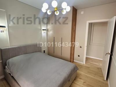 2-бөлмелі пәтер · 53 м² · 3/10 қабат, Строителей 33/4, бағасы: 300 000 ₸ в Караганде, Казыбек би р-н