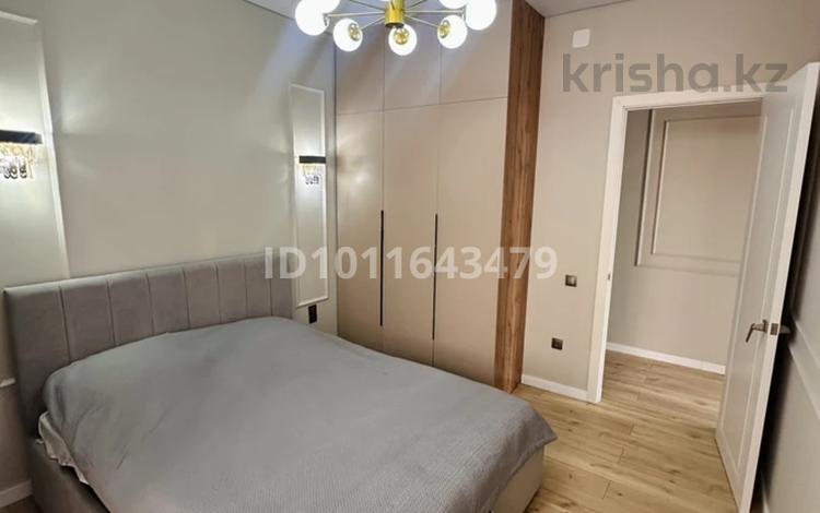 2-комнатная квартира · 53 м² · 3/10 этаж, Строителей 33/4 за 260 000 〒 в Караганде, Казыбек би р-н — фото 9