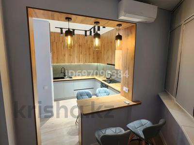 3-бөлмелі пәтер, 70 м², 6/10 қабат ай сайын, Кенесары хана 54, бағасы: 500 000 〒 в Алматы, Наурызбайский р-н