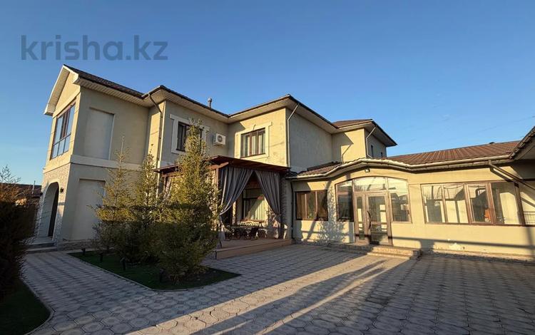 Отдельный дом · 8 комнат · 550 м², БОГЕНБАЙ БАТЫРА 14 за 269.9 млн ₸ в Косшы — фото 2