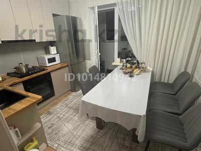 3-бөлмелі пәтер · 72.2 м² · 5/5 қабат, жулдыз 27а, бағасы: 25 млн ₸ в Талдыкоргане, мкр военный городок Жулдыз