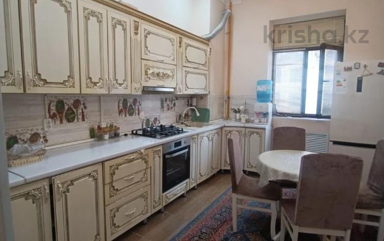 2-бөлмелі пәтер · 76 м² · 4/10 қабат, 16-й мкр 38, бағасы: 25.5 млн ₸ в Актау — фото 2