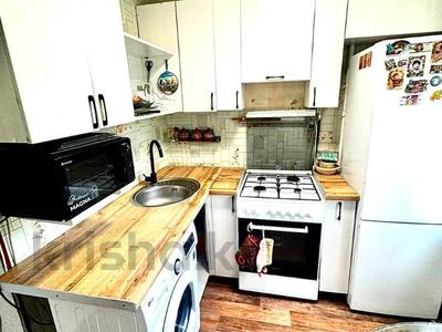 3-комнатная квартира · 58 м² · 2/4 этаж, мкр №6 10 за 36 млн ₸ в Алматы, Ауэзовский р-н