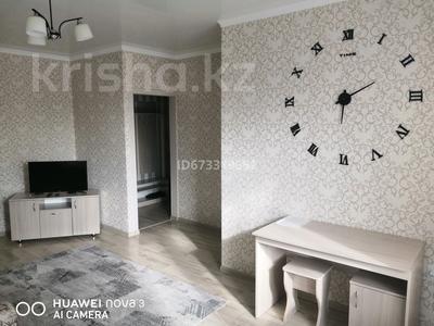 2-бөлмелі пәтер · 44 м² · 2/4 қабат, Жаңа қала ш/а., Бухар-Жырау — Алиханова, бағасы: 12 000 ₸ в Караганде, Казыбек би р-н