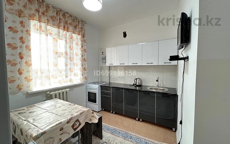 2-комнатная квартира · 58 м² · 5/5 этаж, Левый берег 2 мкр. 8 — Тер. Левый берег дом-8; напротив Орда скул за 150 000 ₸ в  — фото 2