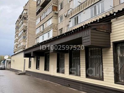 Свободное назначение, офисы, магазины и бутики, склады, общепит, салоны красоты, бани, гостиницы и зоны отдыха, фитнес и спорт, медцентры и аптеки, образование, развлечения, конференц-залы, кабинеты и рабочие места, студии · 375 м² за ~ 1.1 млн 〒 в Алматы, Ауэзовский р-н